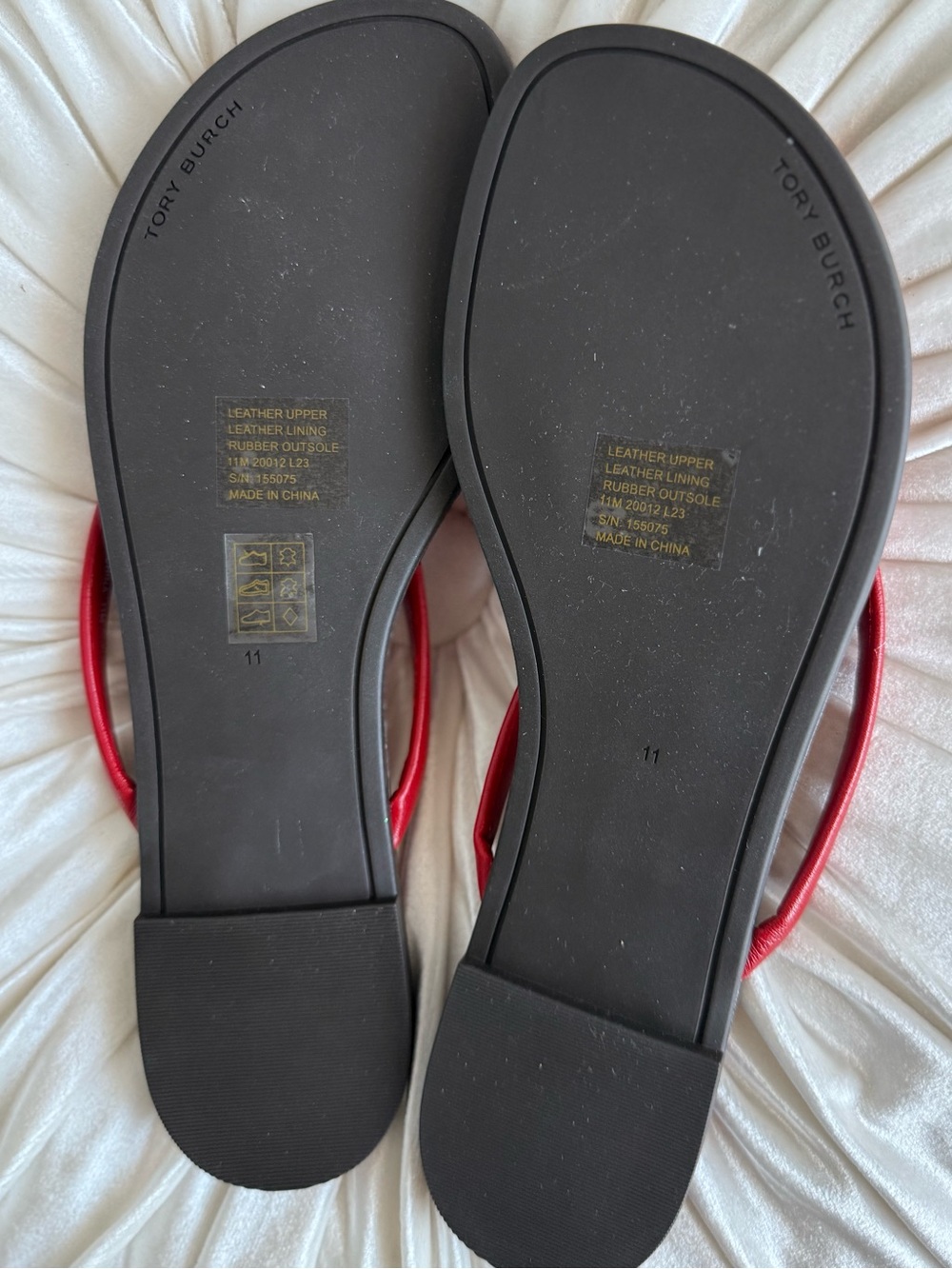 Tory Burch leather Red Women's Flip Flop Sandals with Gold Accent - Picture 7 of 9